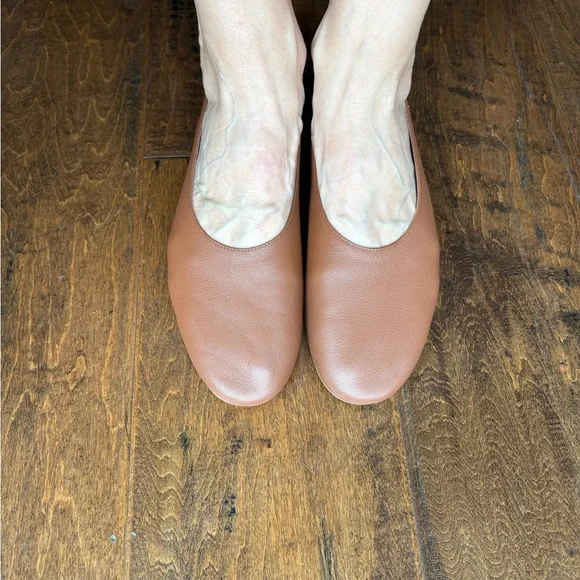 Quince Brown Leather Loafers for Timeless Elegance - Picture 4 of 6